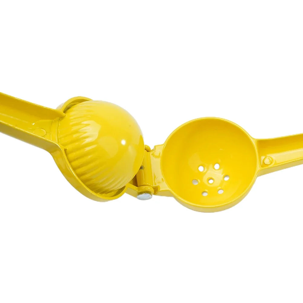 "Manual Lemon Squeezer – Hand Press Juicer for Citrus Fruits"